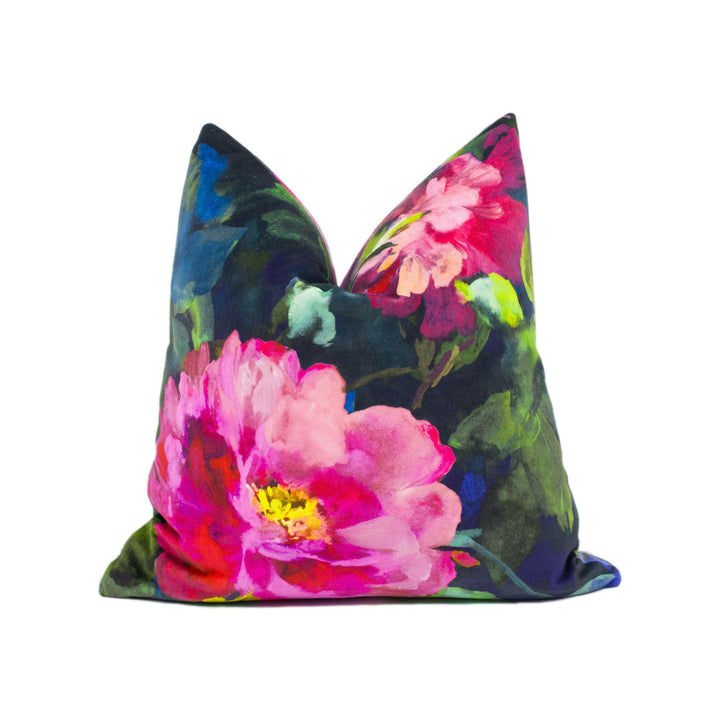 Designers Guild - Gertrude Rose - Fuchsia - Large Scale Painterly Flor ...