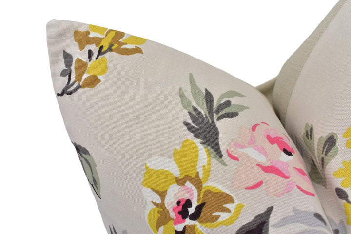 Cath Kidston x Ashley Wilde - Vintage Bunch - Multi - Vintage Inspired Designer Floral Cushion Cover - Luxury Throw Pillow - Handmade Home.