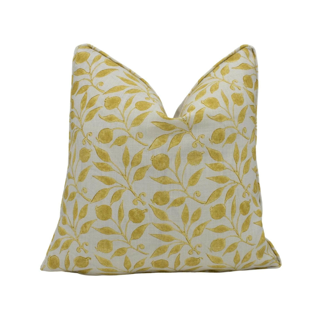 William Morris - Rosehip Outdoor - Wheat - Classic Bold Morris Floral Designer Cushion Cover - Luxury Throw Pillow - Handmade Home Decor.