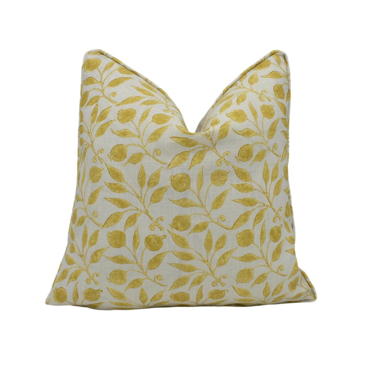 William Morris - Rosehip Outdoor - Wheat - Classic Bold Morris Floral Designer Cushion Cover - Luxury Throw Pillow - Handmade Home Decor.