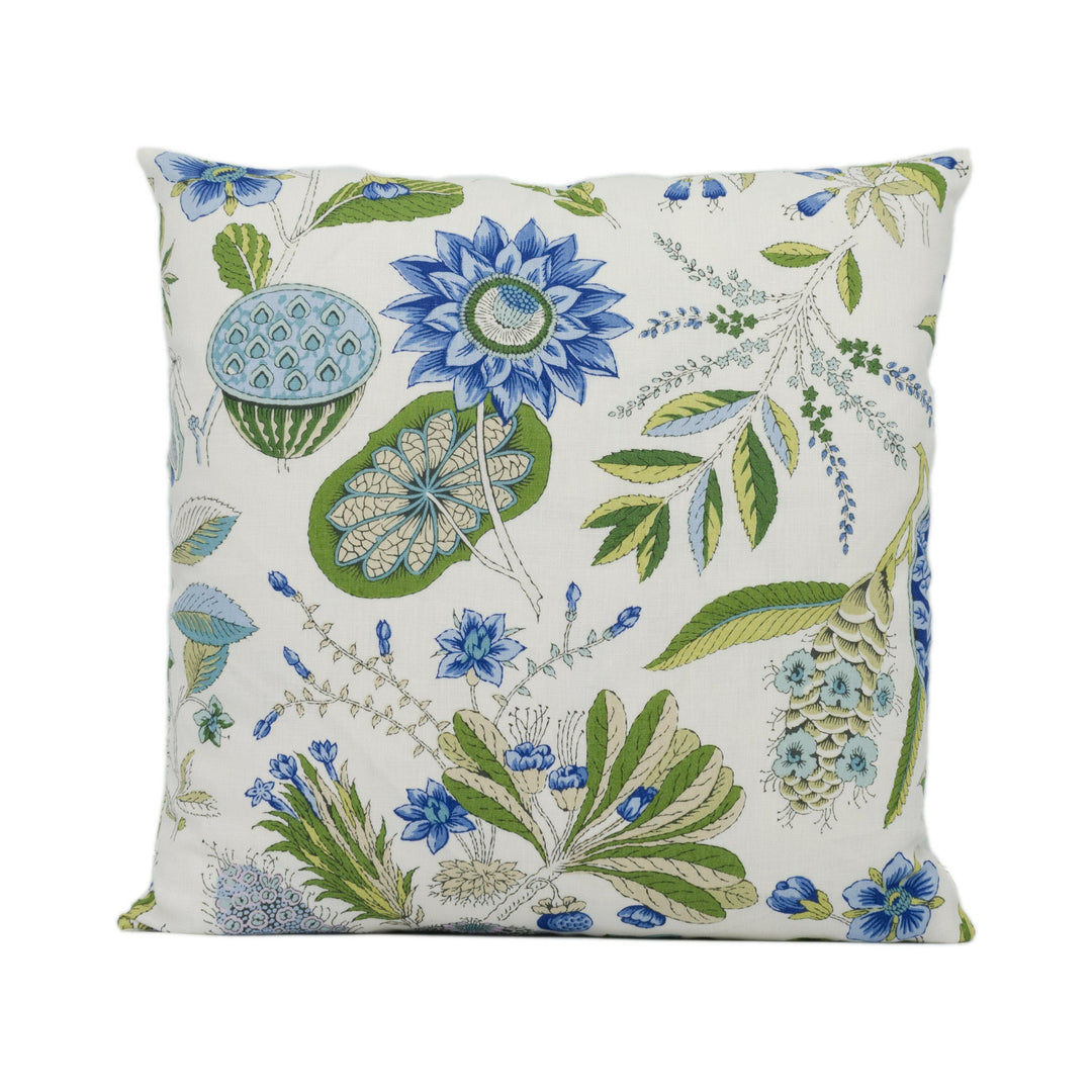 Schumacher - Roca Redonda - Blue &amp; Ivory - Fresh Floral Chic Designer Cushion Cover - Handmade Throw Pillow - Luxury Home Decor.