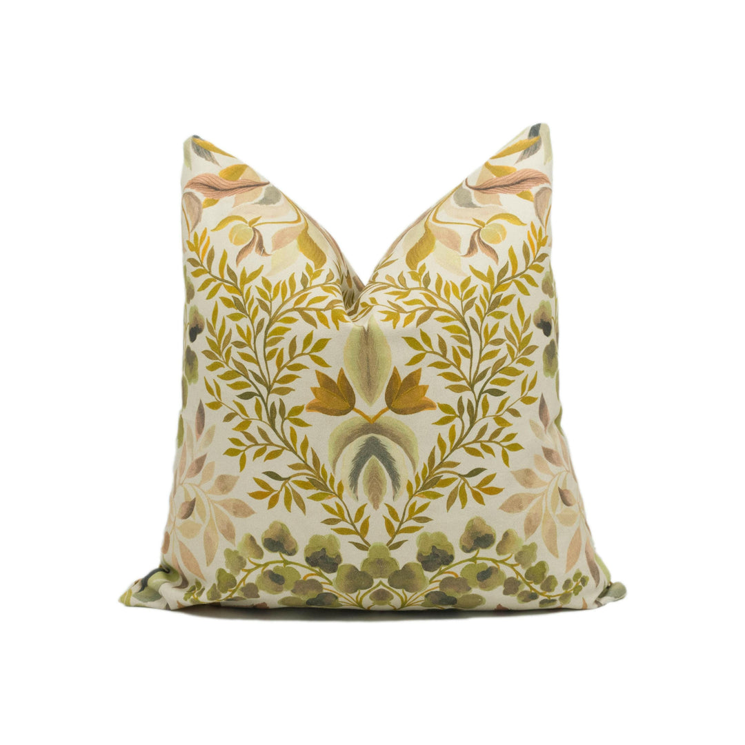 Designers Guild - Karakusa - Tuberose - Elegant Contemporary Floral Damask Cushion Cover - Handmade Throw Pillow - Designer Home Décor.