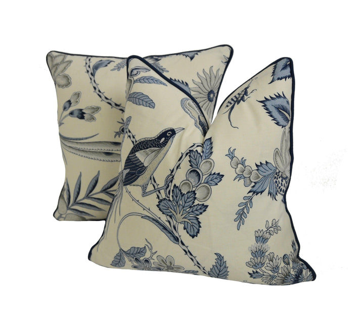 Schumacher - Campagne - Bleu &amp; Gris - Lush Lively French Floral Designer Cushion Cover - Handmade Throw Pillow - Designer Home Decor.
