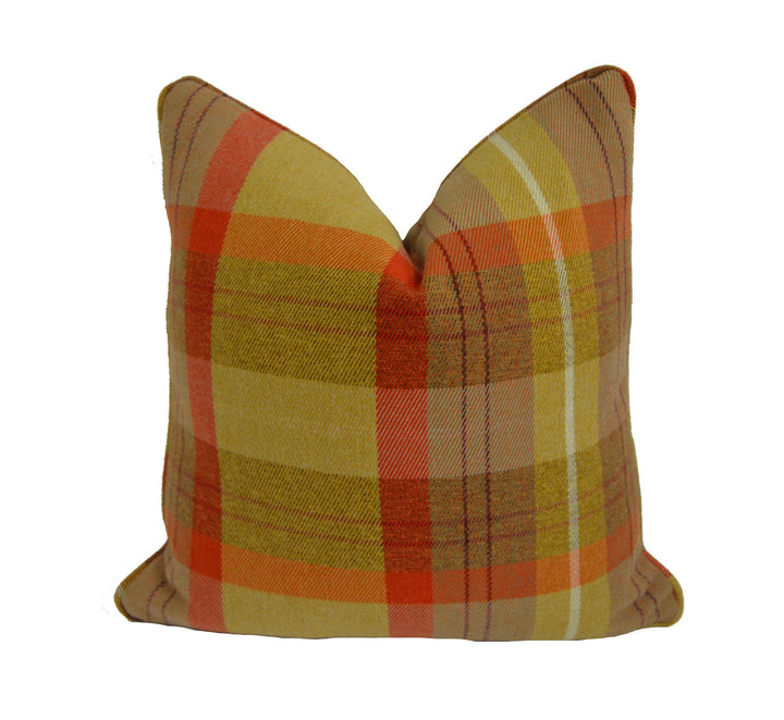 Prestigious Textiles - Cairngorm - Cardinal - Cushion Covers/Pillow Throws.