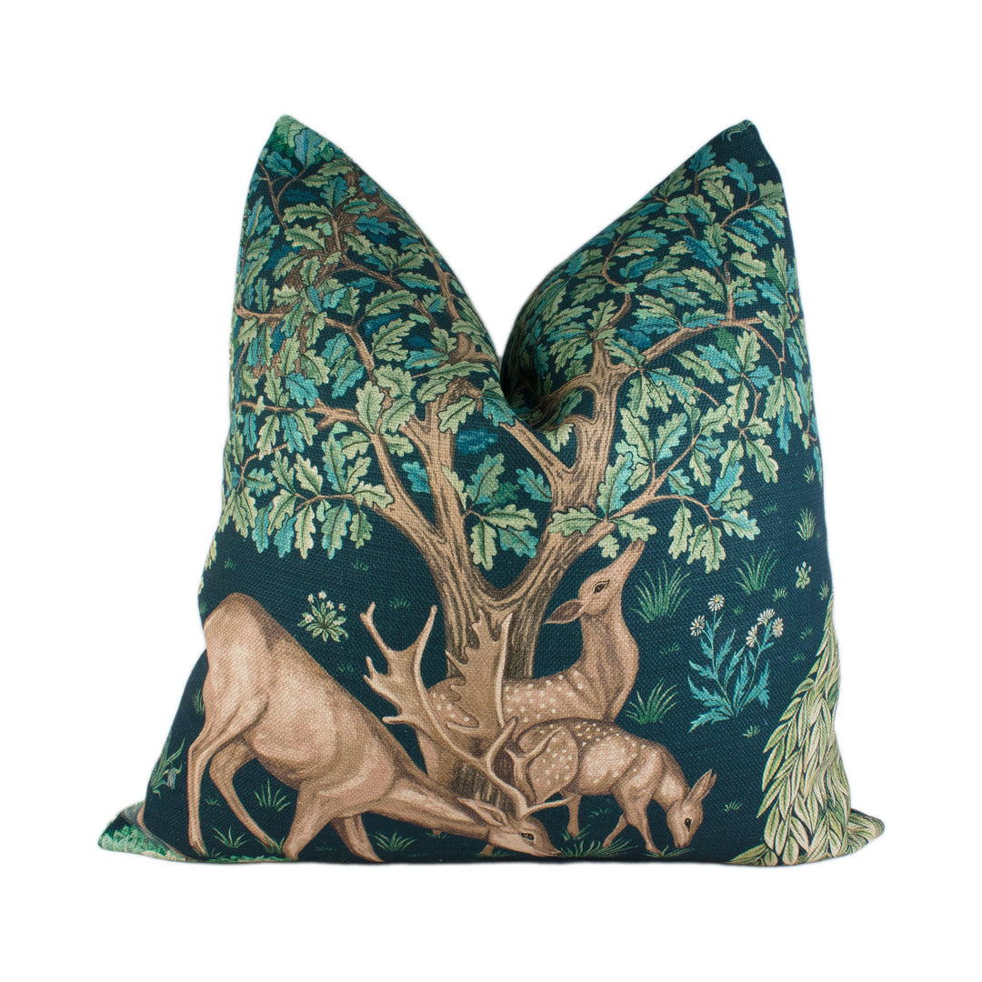 William Morris - The Brook Tapestry - Blue - Classic English Medieval Tapestry Designer Cushion Cover - Luxury Throw Pillow - Handmade Home.