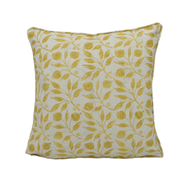 William Morris - Rosehip Outdoor - Wheat - Classic Bold Morris Floral Designer Cushion Cover - Luxury Throw Pillow - Handmade Home Decor.
