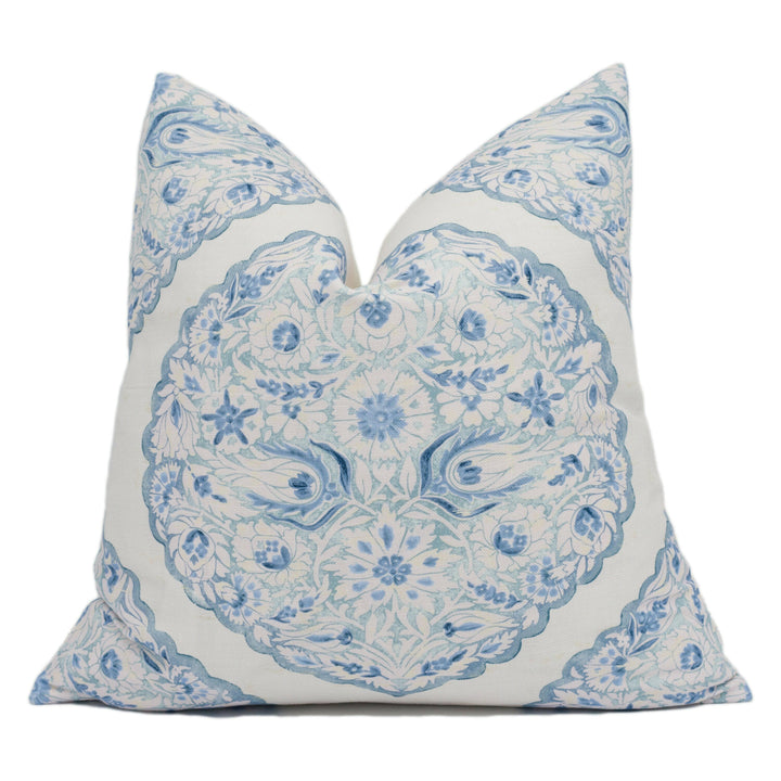 Lee Jofa - Lido Print - Sky - Stunning Floral Paisley Cushion Cover - Handmade Throw Pillow - Designer Home Décor.