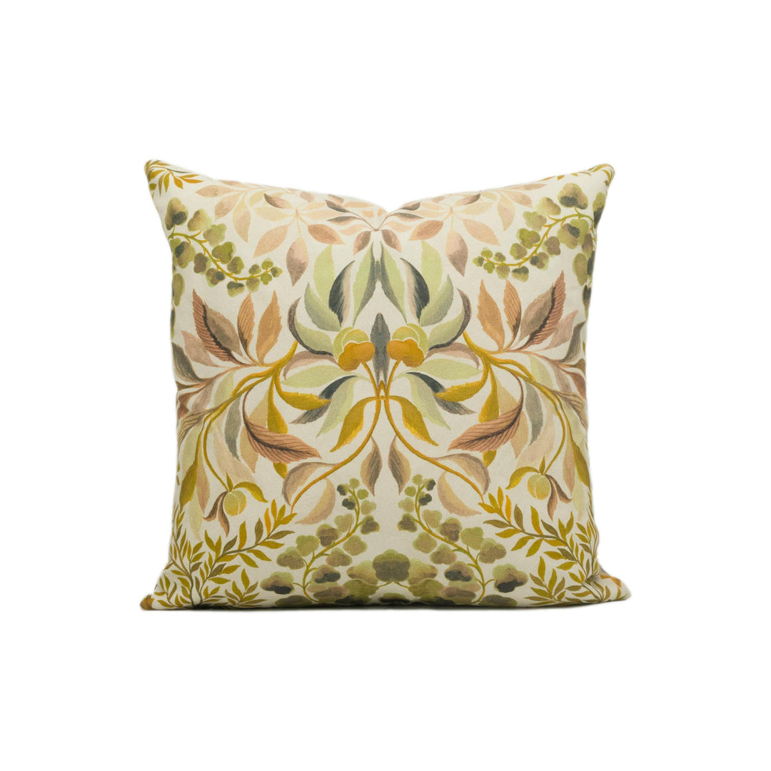Designers Guild - Karakusa - Tuberose - Elegant Contemporary Floral Damask Cushion Cover - Handmade Throw Pillow - Designer Home Décor.