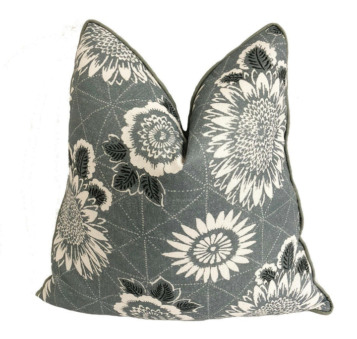 Designers Guild / William Yeoward - Elena - Greige - Contrast Piped Cushion Cover Throw Pillow Designer Home Decor.