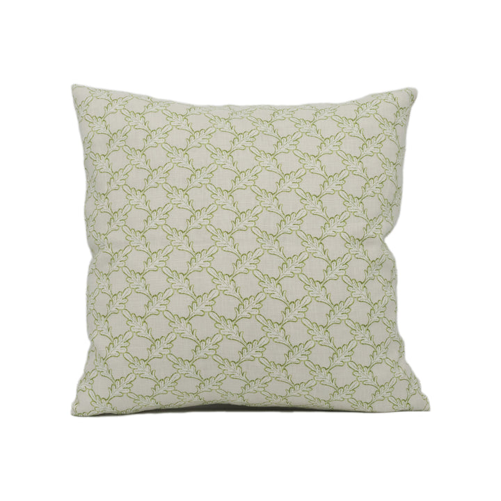 Colefax and Fowler Oaken Beige - Elegant Oak Leaf Motif