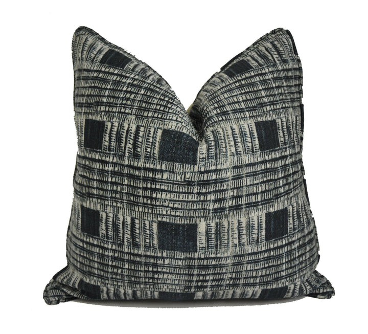 Designers Guild & William Yeoward - Gradillo - Indigo - Stunning Cushion Cover Throw Pillow Designer Home Decor.