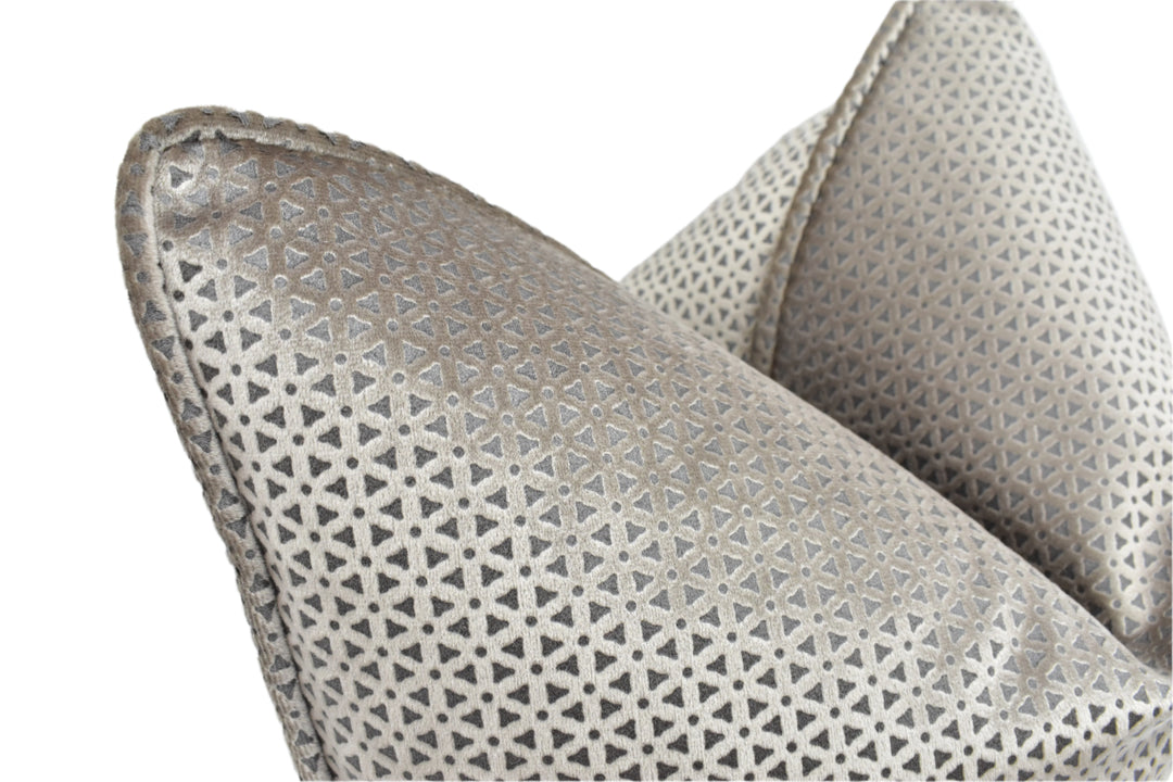 Clarke &amp; Clarke – Loreto – Taupe – Cushion Cover – Diamond Pattern Velvet
