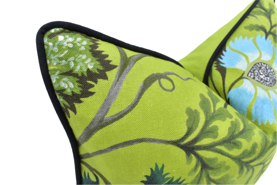 Designers Guild - Brocart Decoratif - Moss - Lavish Paisian Brocarde Cushion Cover