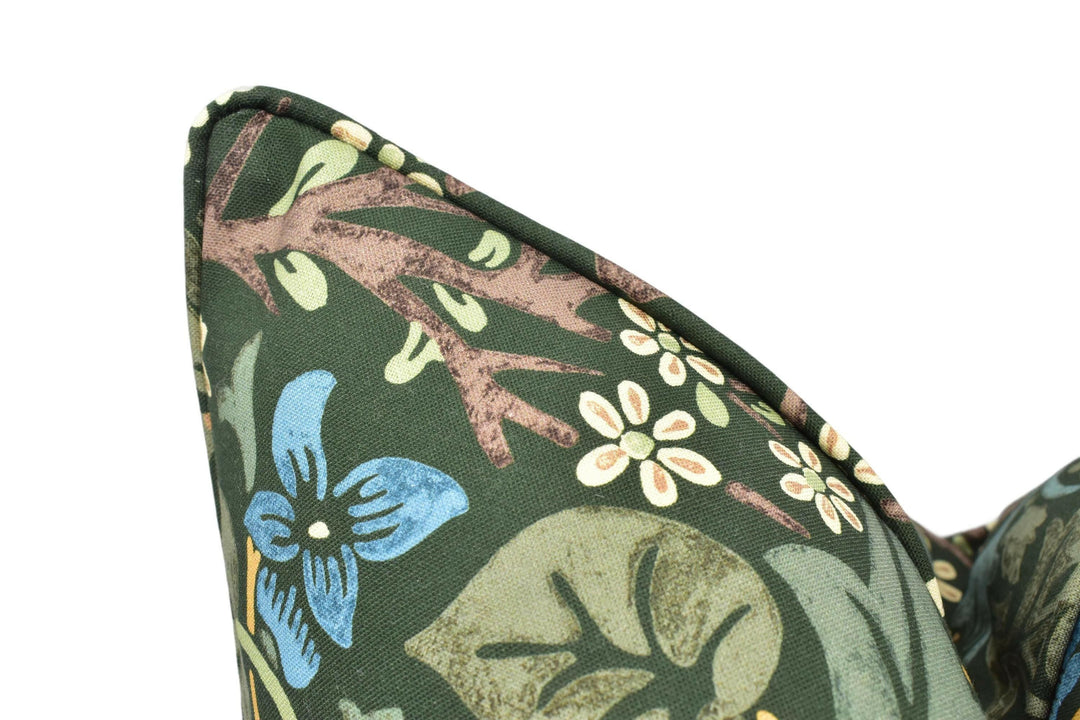 William Morris - Blackthorn - Green - Spectacular Classic Morris Handprint Style Designer Cushion Cover - Luxury Throw Pillow Handmade Home.