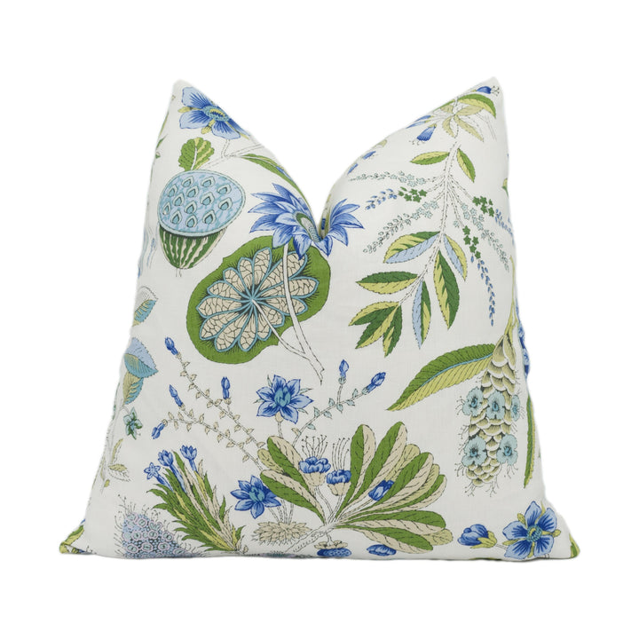 Schumacher - Roca Redonda - Blue &amp; Ivory - Fresh Floral Chic Designer Cushion Cover - Handmade Throw Pillow - Luxury Home Decor.
