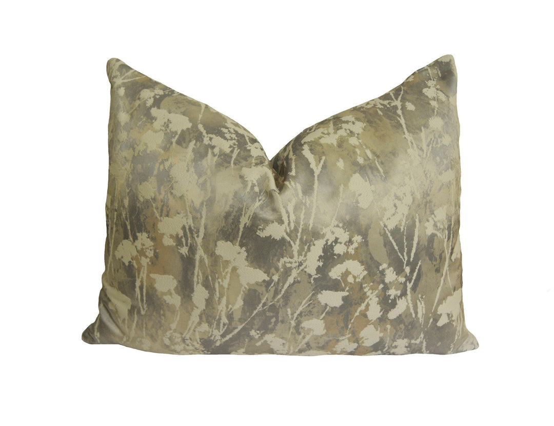 Ashley Wilde x Kai - Jacinth - Praline - Mesmerising Floral Metallic Designer Cushion Cover - Luxury Throw Pillow - Handmade Home Decor.