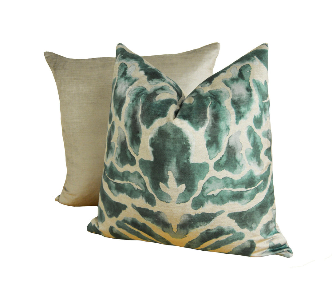 Voyage Decoration - Nikko - Emerald - Majestic Painterly Damask Velvet Cushion Cover - Handmade Throw Pillow Designer Home Decor.