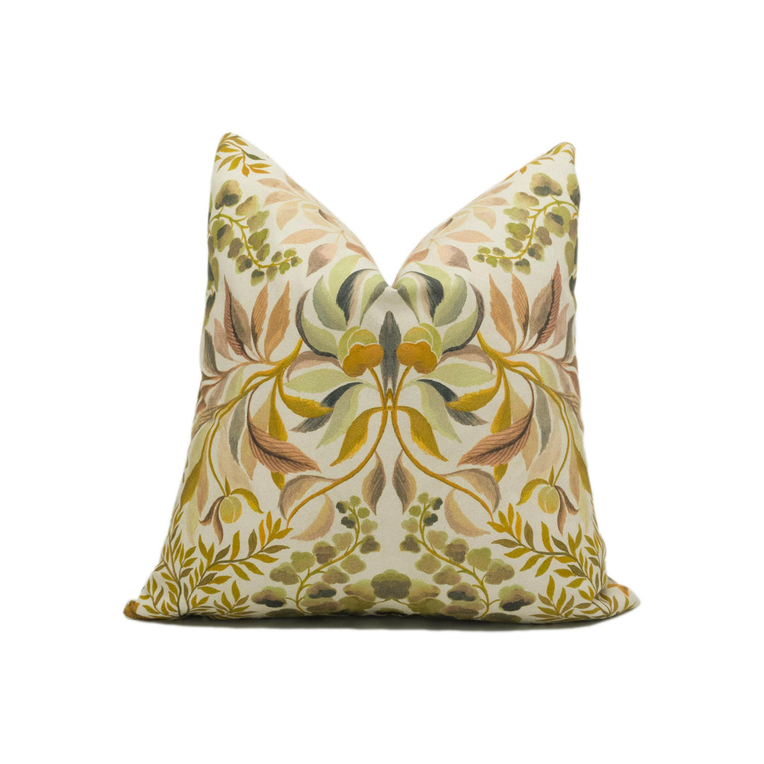 Designers Guild - Karakusa - Tuberose - Elegant Contemporary Floral Damask Cushion Cover - Handmade Throw Pillow - Designer Home Décor.